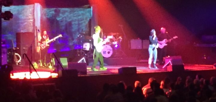 Jeff Beck and his band at the Theater at Madison Square Garden on July 20th 2016.