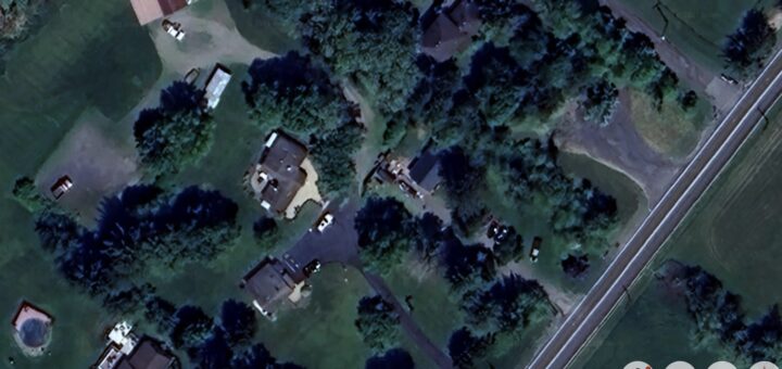 The site of my first musical project in Frenchtown NJ. That was 40 years ago or so, and the image is courtesy of Google Earth and only a couple years old. Things have changed. Not really sure if that structure on the top left is the barn I talk of below. Does it matter?